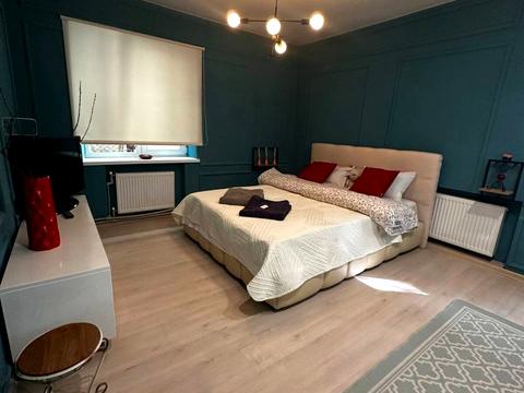 квартира за адресою Яворницького вул. (Комсомольський), 24