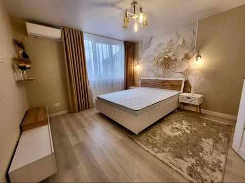 квартира за адресою Михайла Максимовича вул. (Онуфрія Трутенка), 32-Б