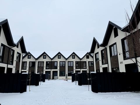 будинок за адресою сергія мазіна, 4