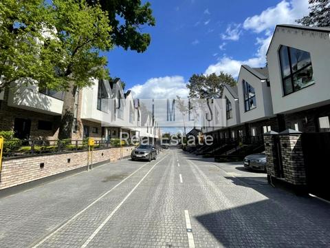 дом по адресу Евгения Коновальца ул.