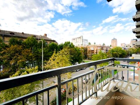 комерційна за адресою Джона Маккейна вул. (Івана Кудрі), 26