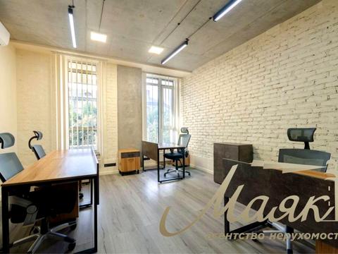 комерційна за адресою Джона Маккейна вул. (Івана Кудрі), 26