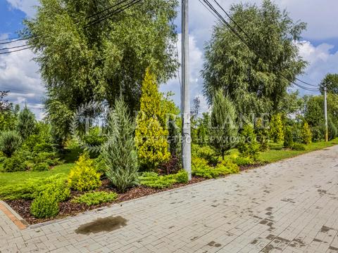 комерційна за адресою Гайова вул., 1