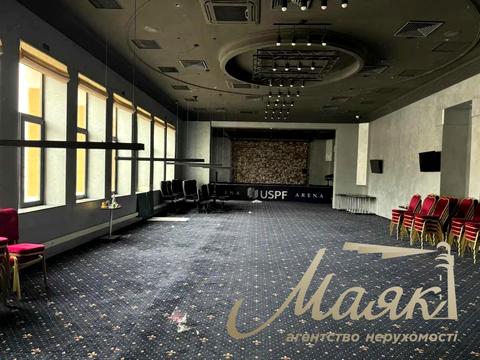 комерційна за адресою Бессарабська пл., 2