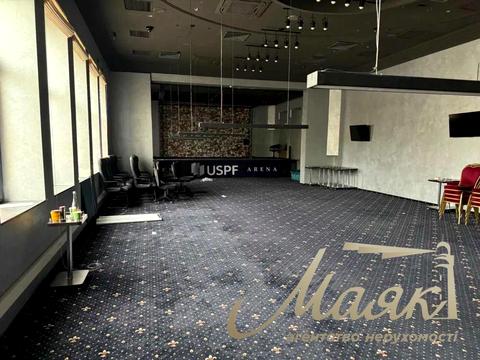 комерційна за адресою Бессарабська пл., 2