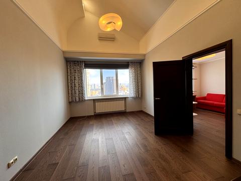 квартира за адресою В'ячеслава Чорновола вул., 20