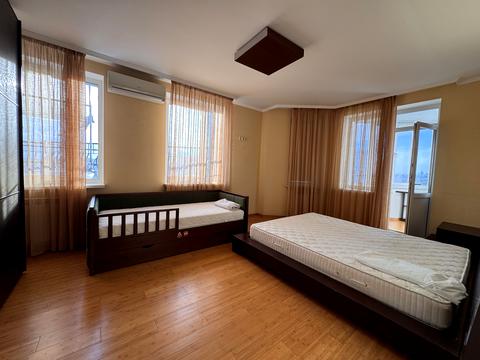 квартира за адресою В'ячеслава Чорновола вул., 20