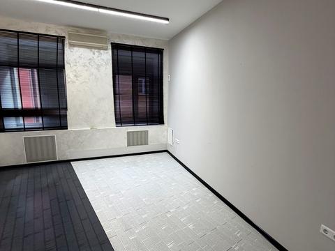 комерційна за адресою Ігорівська вул., 1/8