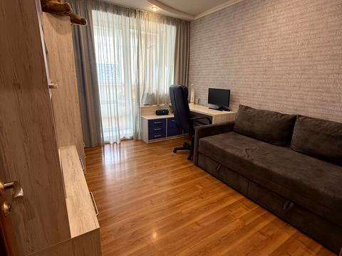 квартира за адресою Алана Шепарда вул. (Суворова), 14