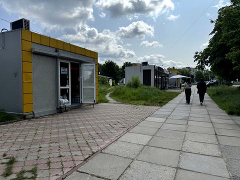 комерційна за адресою Львів, Манастирського, 2а