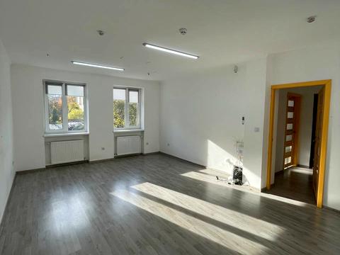 коммерческая по адресу Антоновича ул. (Сталинградской битвы), 74