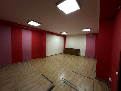 коммерческая по адресу Братьев Рогатинцев ул., 18