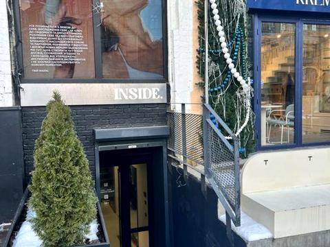 комерційна за адресою Басейна вул., 1/2