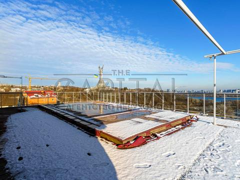 коммерческая по адресу Ломаковская ул. (Мичурина), 61