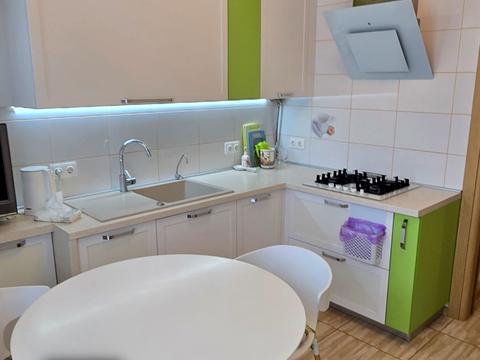 квартира за адресою Мирона Тарнавського вул. (Кутузова), 87