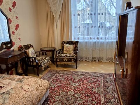 квартира за адресою Мирона Тарнавського вул. (Кутузова), 87