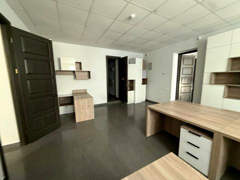 комерційна за адресою Гетьмана Виговського вул., 1