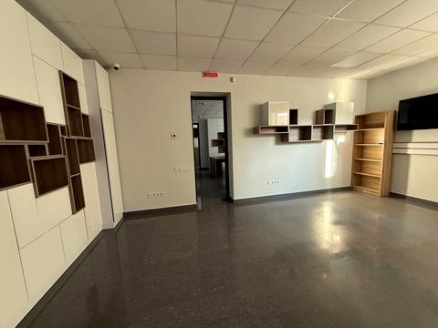 комерційна за адресою Гетьмана Виговського вул., 1