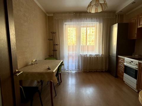 квартира за адресою Вишняківська вул., 19/19