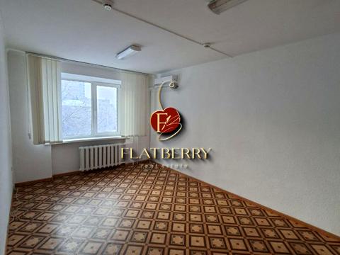 комерційна за адресою Лабораторний пров., 1