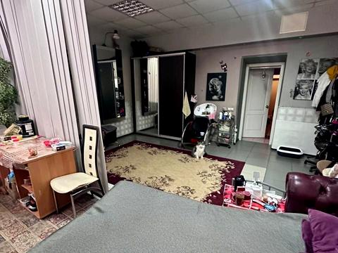 комерційна за адресою Кам'янська вул., 30