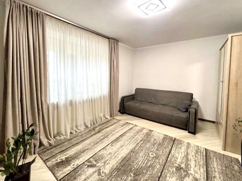 квартира за адресою Коновальця вул., 15