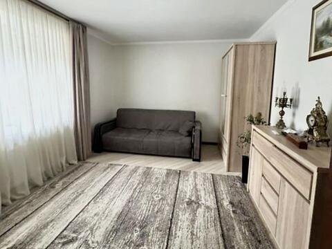 квартира за адресою Коновальця вул., 15