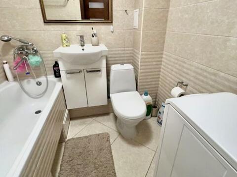 квартира за адресою Коновальця вул., 15