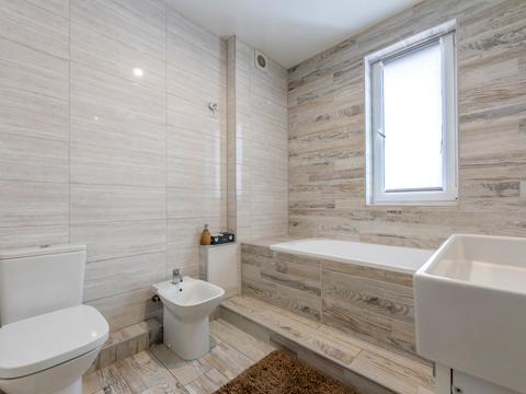 дом по адресу Ярославская ул.