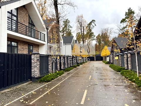 дом по адресу Евгения Коновальца ул.