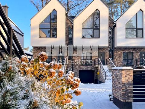 дом по адресу Евгения Коновальца ул.