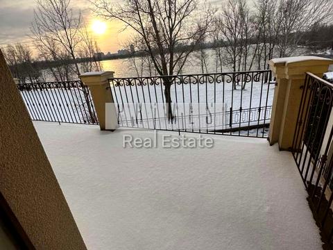 будинок за адресою Богатирська вул.