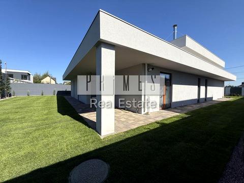 будинок за адресою Соборна вул. ()