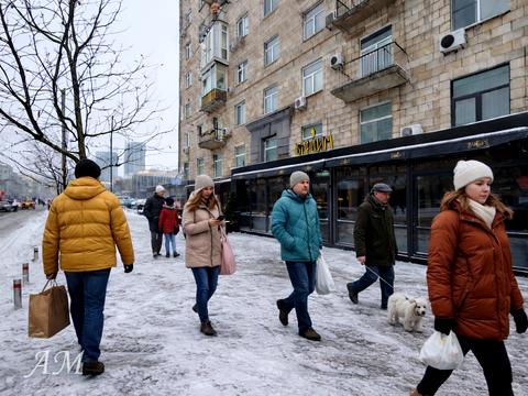 комерційна за адресою Велика Васильківська вул. (Червоноармійська), 111/113