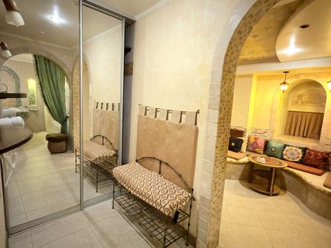 комерційна за адресою Оноре де Бальзака вул., 4