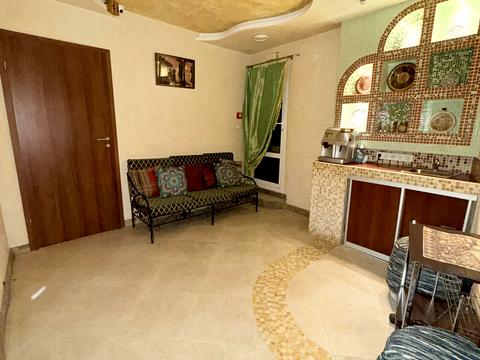 комерційна за адресою Оноре де Бальзака вул., 4