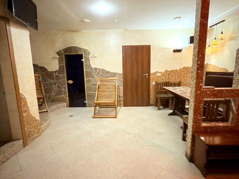 комерційна за адресою Оноре де Бальзака вул., 4