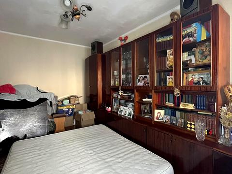 квартира за адресою Ревуцького вул., 7