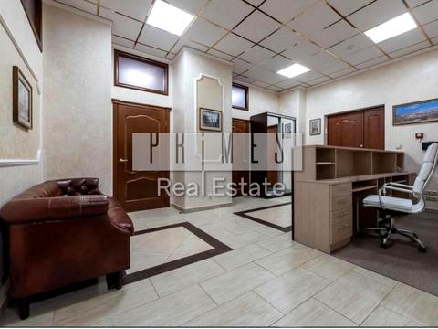 комерційна за адресою Панаса Мирного вул., 15