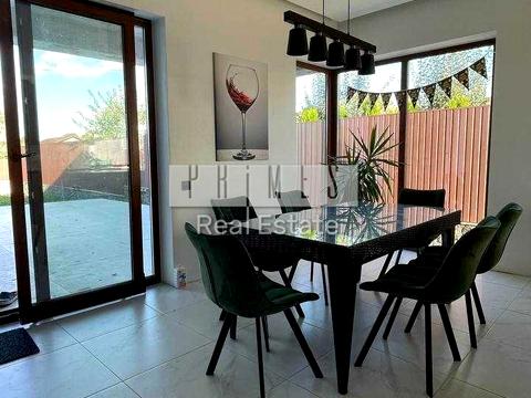 дом по адресу Броварська ул.