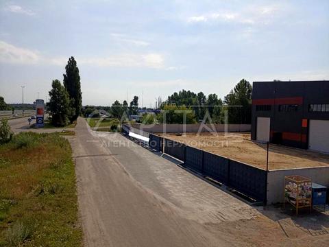 комерційна за адресою Житомирська вул., 2