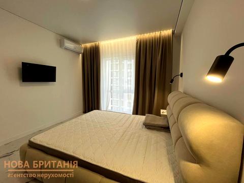 квартира за адресою Михайла Максимовича вул. (Онуфрія Трутенка), (Будинок «Віндзор»)