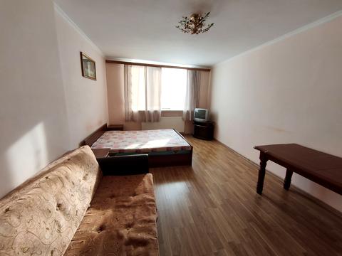 квартира за адресою Білогірська вул., 18-А