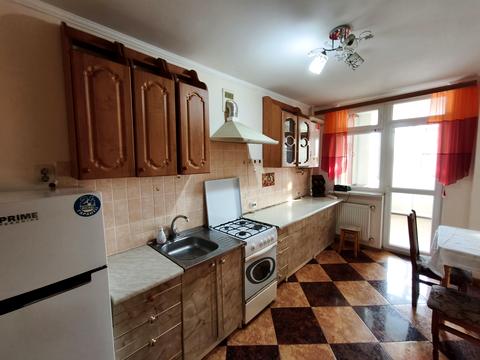 квартира за адресою Білогірська вул., 18-А