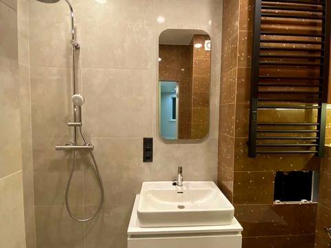 квартира за адресою Героїв полку "Азов" вул. (Маршала Малиновського), 8