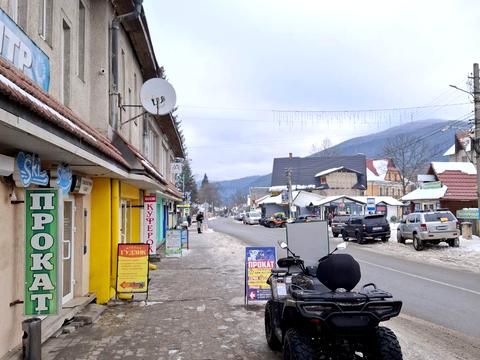 коммерческая по адресу Галицького, 51