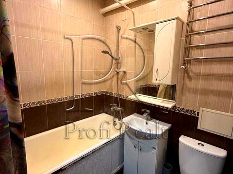 квартира за адресою Олександра Бринжали вул. (Тешебаєва), 60