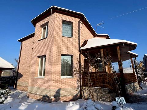 будинок за адресою Новаторів вул.