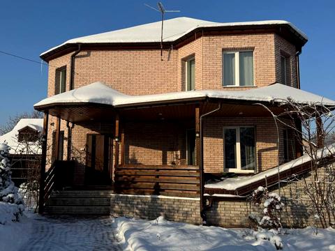 будинок за адресою Новаторів вул.