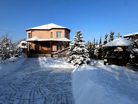 будинок за адресою Новаторів вул.